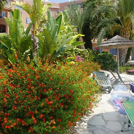 Appartement Limnaria Gardens Paphos, Near